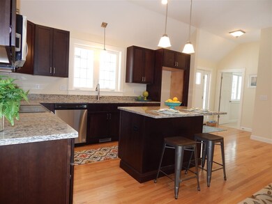 433 Spruce St unit 1, Rollinsford, NH 03869 - photo 5