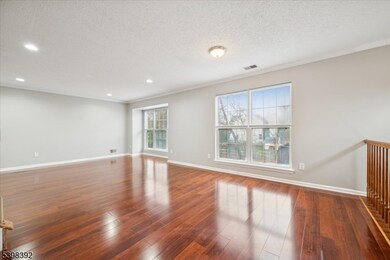 3607 Riddle Ct, Bridgewater, NJ 08807 - photo 4