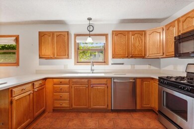 08_119WClay_177002_Kitchen_LowRes