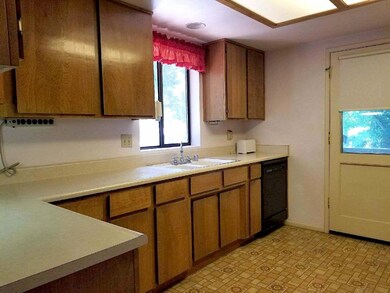 274 Swarthout Dr, Grants Pass, OR 97527 - photo 7