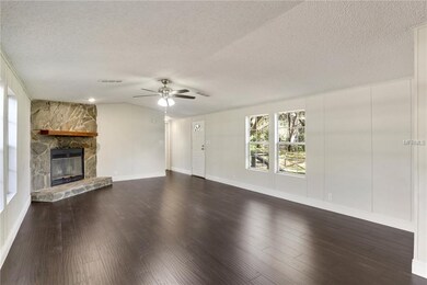 8214 Cindy Dr, Zephyrhills, FL 33540 - photo 5