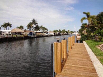 Extra wide canal w/Ocean access
