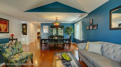 living room/dining room