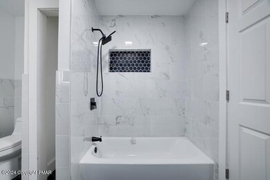 162 Laurel Ln, Effort, PA 18330 - photo 5