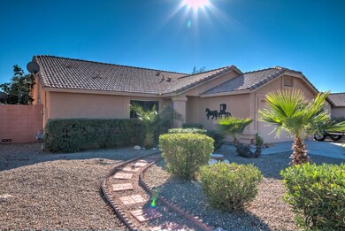 1089 W 15th Ln-3