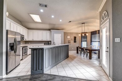 251 Mockingbird Ln, Decatur, TX 76234 - photo 5