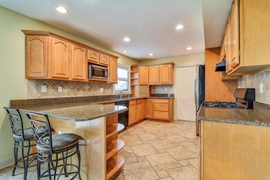 011_Kitchen