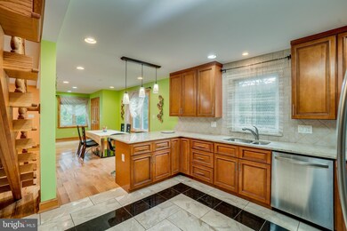 1944 Hill Ave, Parkville, MD 21234 - photo 4