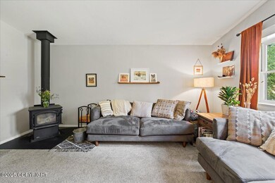 08-2701 Julie Ln-7