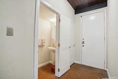 3103 Eisenhauer Rd unit K14, San Antonio, TX 78209 - photo 5