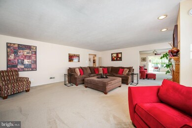 3 Autumn Ln, Sewell, NJ 08080 - photo 4