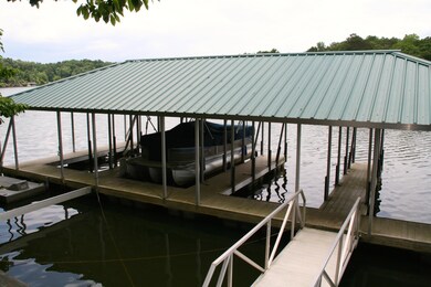 Boathouse/B