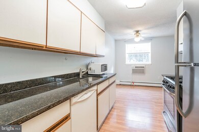 Lafayette Greene Condominium unit C58, Lafayette Hill, PA 19444 - photo 7