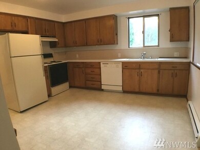 17210 E Lake Goodwin Rd, Stanwood, WA 98292 - photo 3