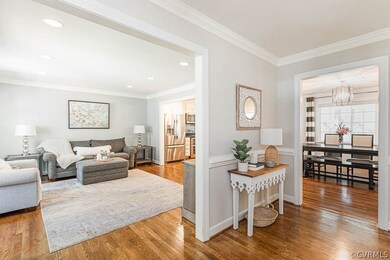 Stylish Entryway greets you at the door!
