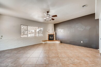 06 Living Room