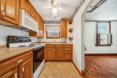 2305 Watkins Ave, Latrobe, PA 15650 - photo 7