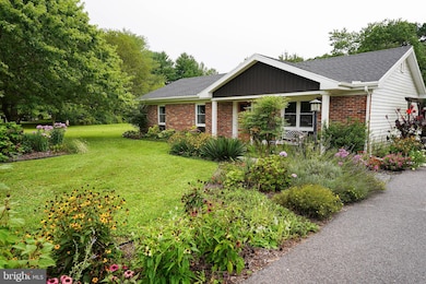 7209 Opal Cir, Hebron, MD 21830 - photo 4