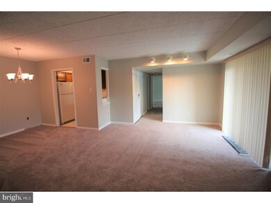 126 Leedom Way unit 126, Newtown, PA 18940 - photo 3