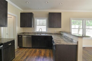 729 Center St, Asheville, NC 28803 - photo 7