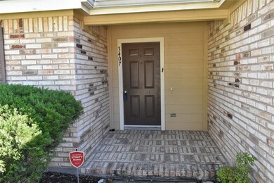 3407 Cypress Village Dr, Pearland, TX 77584 - photo 2