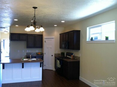 unlisted-address, Bend, OR 97702 - photo 5