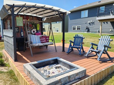 605 7th Ave NE, Plainview, MN 55964 - photo 4