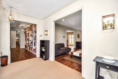 10027 Pine Forest Rd, Houston, TX 77042 - photo 6