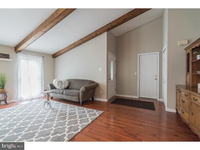 172 Commonwealth Dr, Newtown, PA 18940 - photo 4