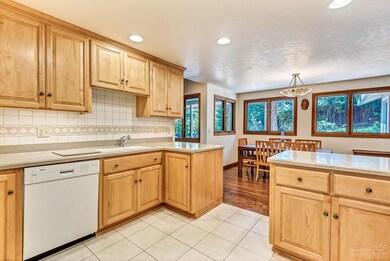 20227 Rae Rd, Bend, OR 97702 - photo 3