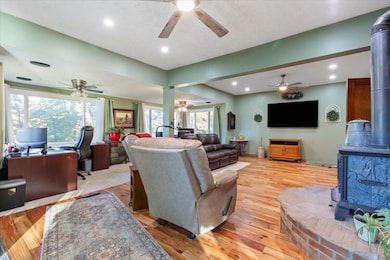 22143 Hackberry Rd, Council Bluffs, IA 51503 - photo 3