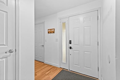 851 Juanita Way, Central Point, OR 97502 - photo 5