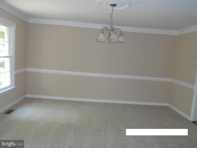 10504 Ni River Dr, Spotsylvania, VA 22553 - photo 5