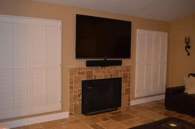 FIREPLACE IN FRONT ROOM