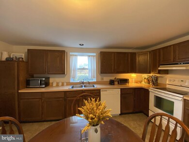 414 Store Rd unit B, Harleysville, PA 19438 - photo 6