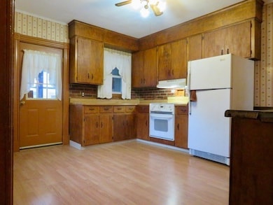 57 Columbus Ave, Northampton, MA 01060 - photo 5