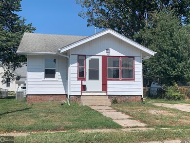 1006 N 6th Ave E, Newton, IA 50208 - photo 2