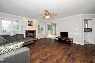 10-web-or-mls-109 Mitchell Ave (5 of 30)