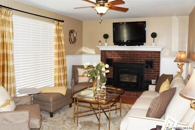 2 Manchester Ct, Saratoga Springs, NY 12866 - photo 7