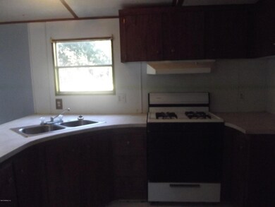 1014 Selma Ave, Interlachen, FL 32148 - photo 7