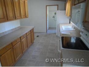 73 Sunrise Ridge Dr, Hendersonville, NC 28792 - photo 2