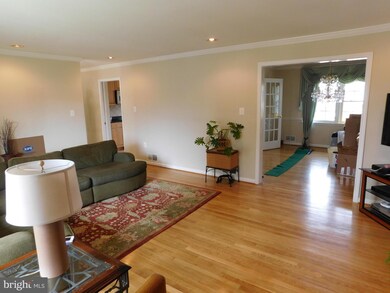 1908 Torregrossa Ct, McLean, VA 22101 - photo 6