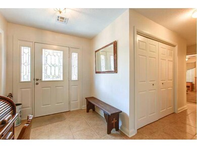 Foyer. 18