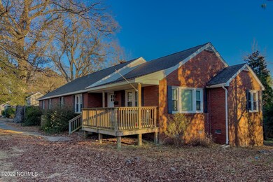 102 Wynne Rd, Havelock, NC 28532