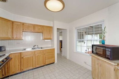 1843 Norfolk Ave, Westchester, IL 60154 - photo 7