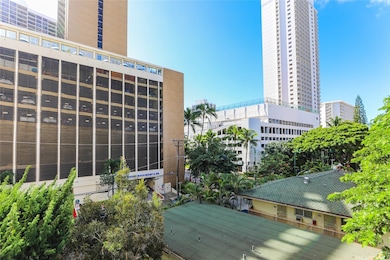 222 Liliuokalani Ave unit 501, Honolulu, HI 96815 - photo 4