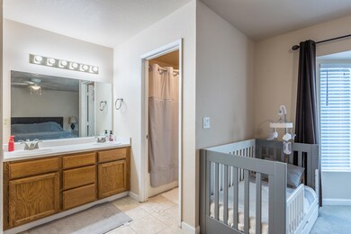 2527 Celestial St, Redding, CA 96002 - photo 7