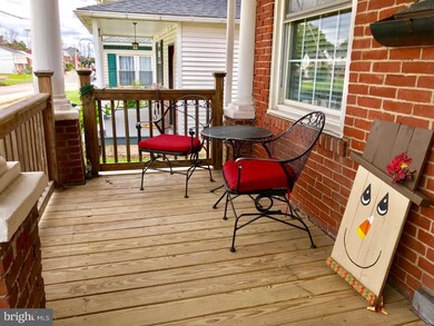 536 Bridge St, Spring City, PA 19475 - photo 2