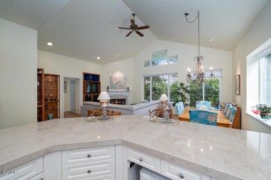 180 SW 59th St, South Beach
