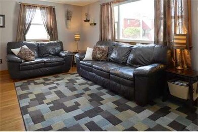 2 Woodlawn Ave, Peabody, MA 01960 - photo 4